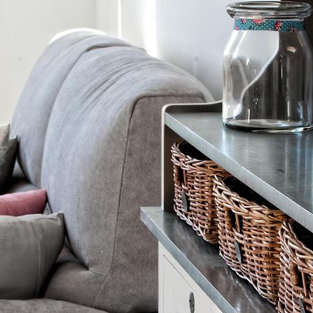 Apartamentos Almada Zaragoza Bagian luar foto