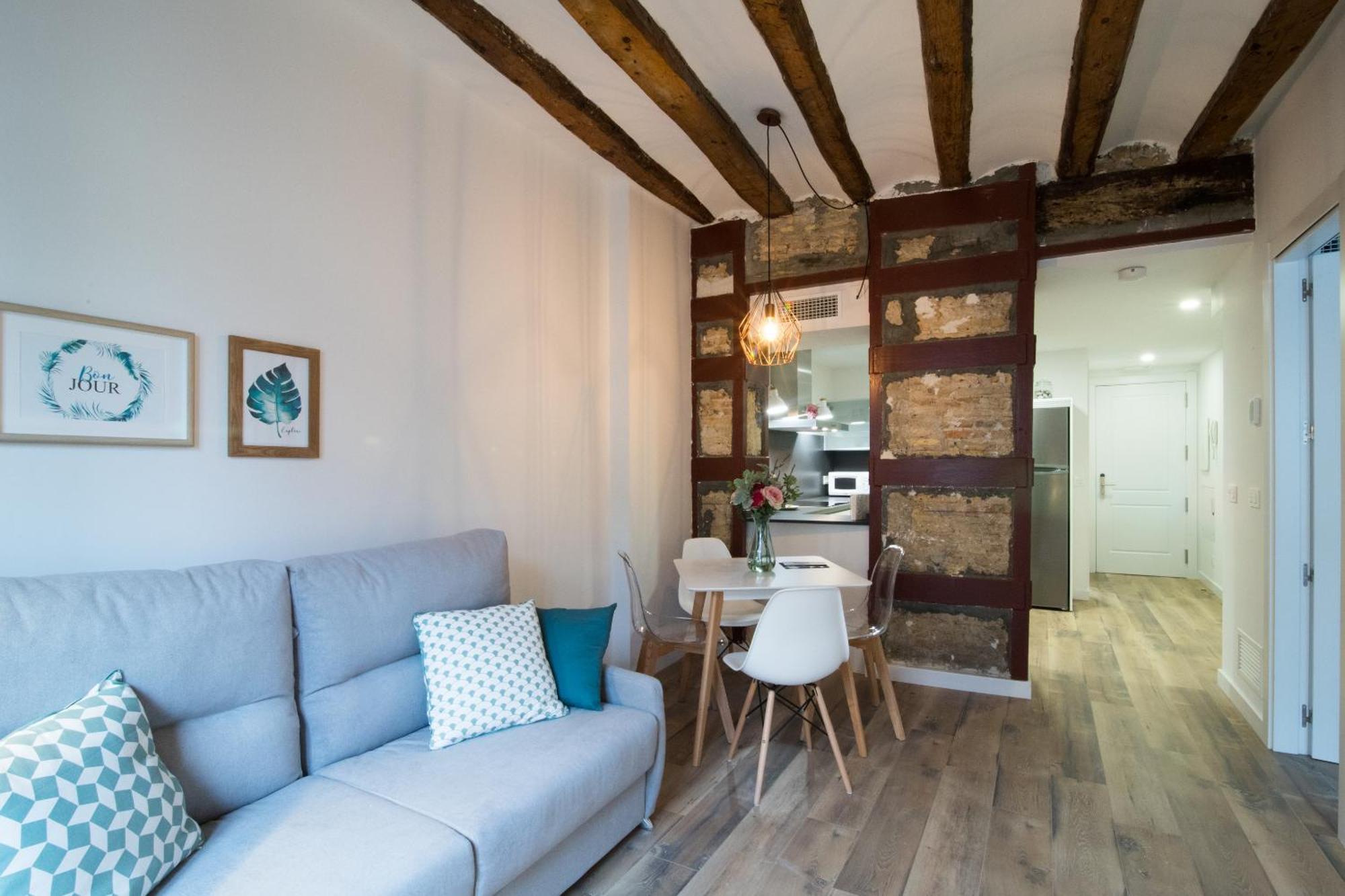 Apartamentos Almada Zaragoza Bagian luar foto