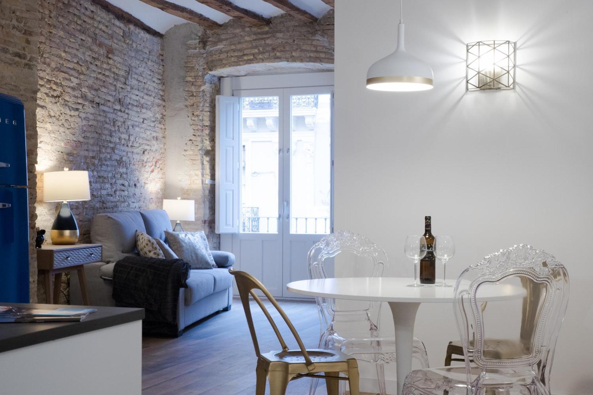 Apartamentos Almada Zaragoza Bagian luar foto