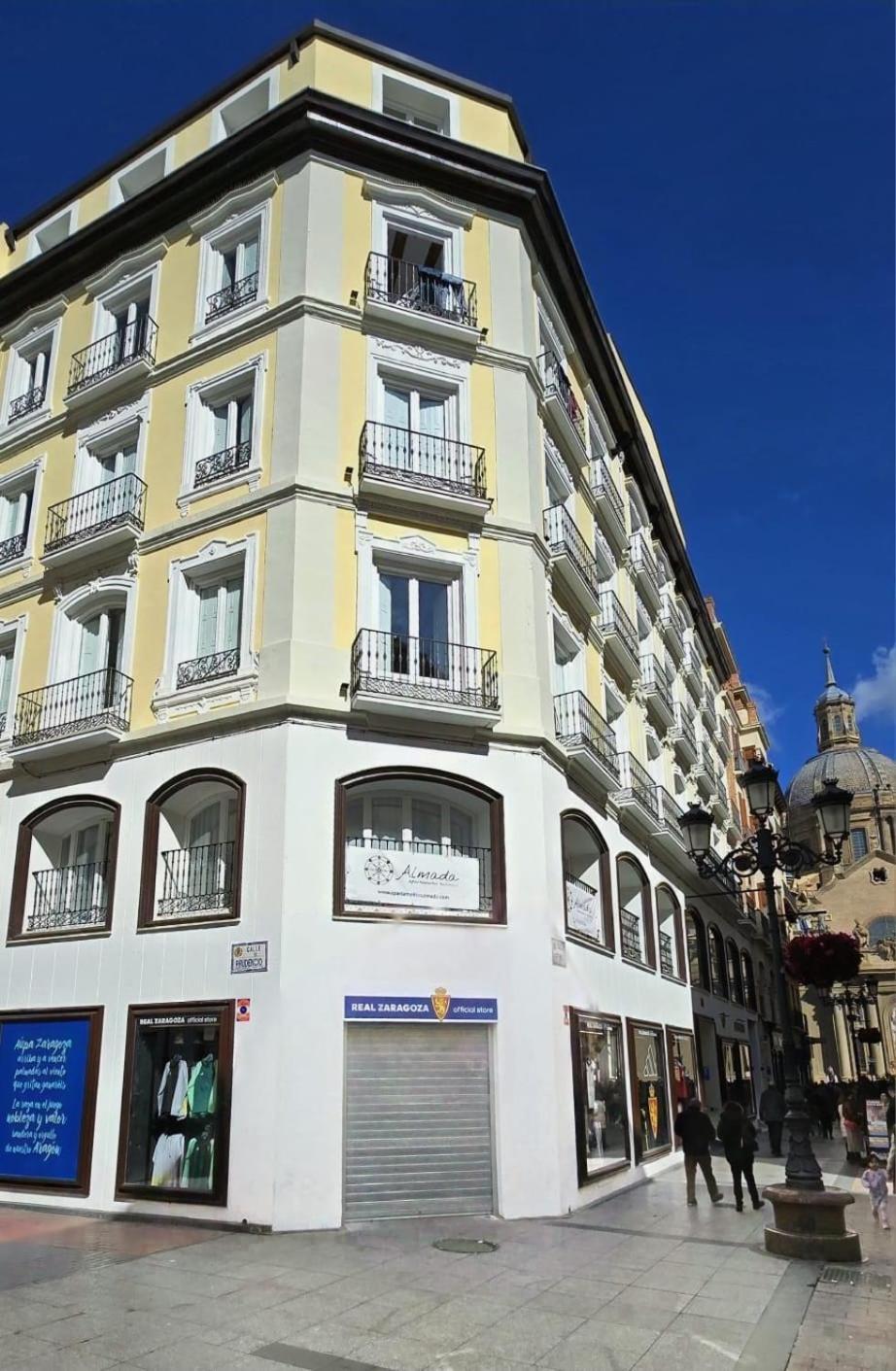 Apartamentos Almada Zaragoza Bagian luar foto