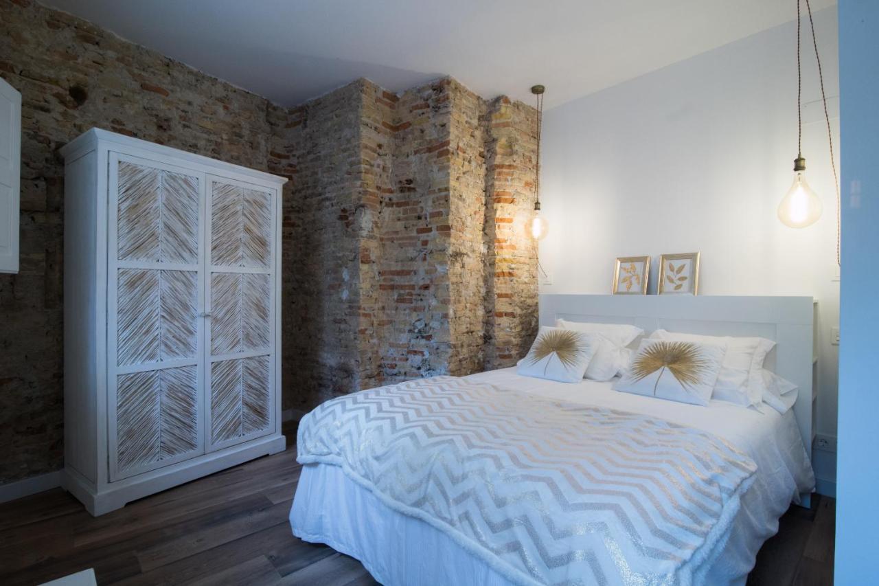 Apartamentos Almada Zaragoza Bagian luar foto