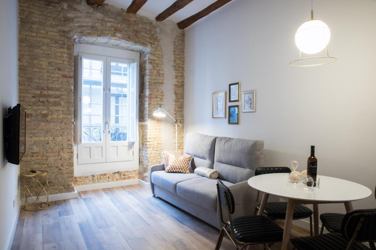 Apartamentos Almada Zaragoza Bagian luar foto