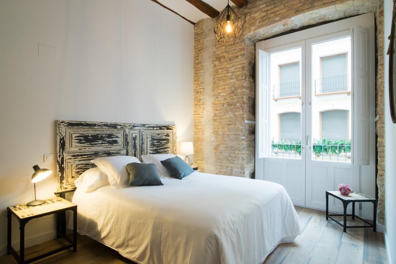 Apartamentos Almada Zaragoza Bagian luar foto